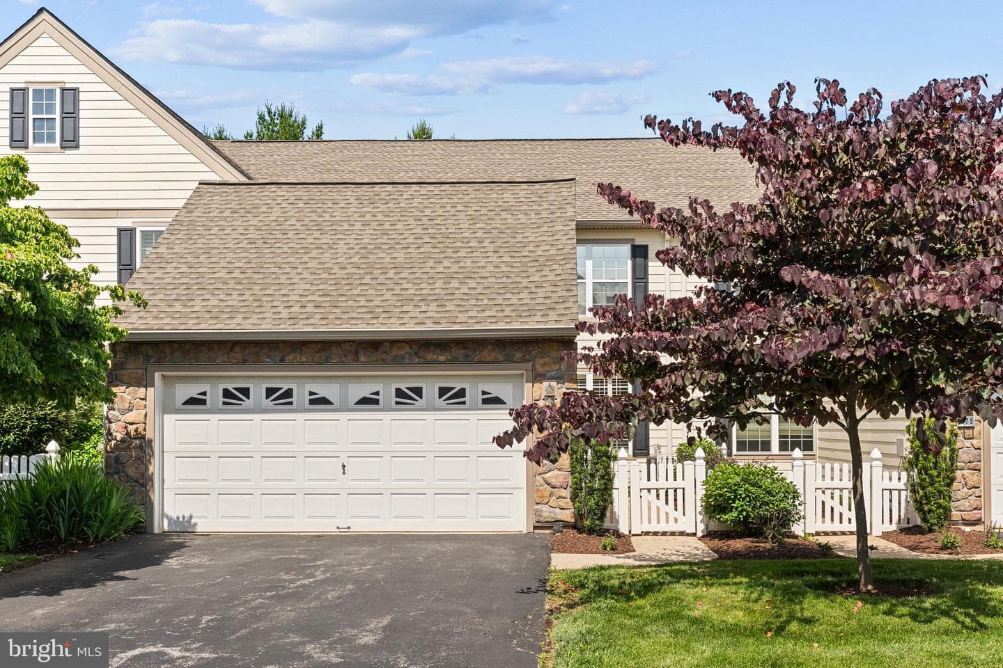 177 Stewarts Court photo 2
