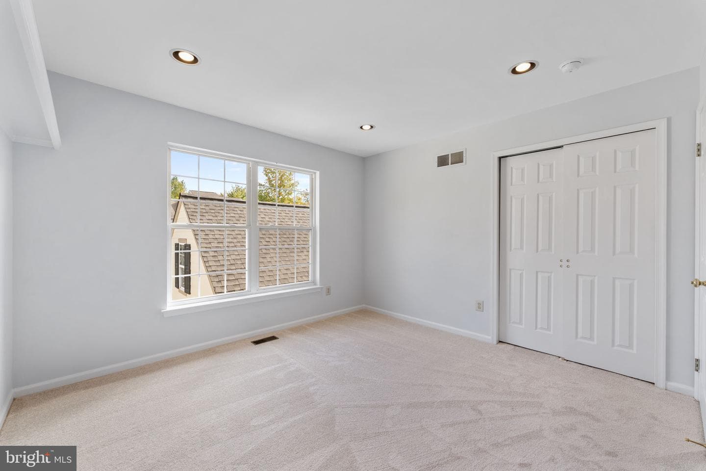 177 Stewarts Court photo 24