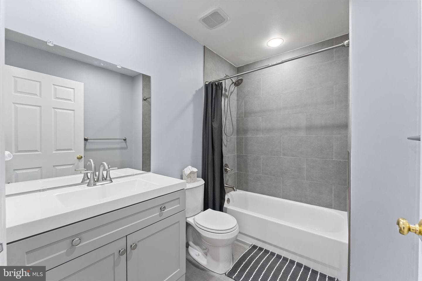177 Stewarts Court photo 25