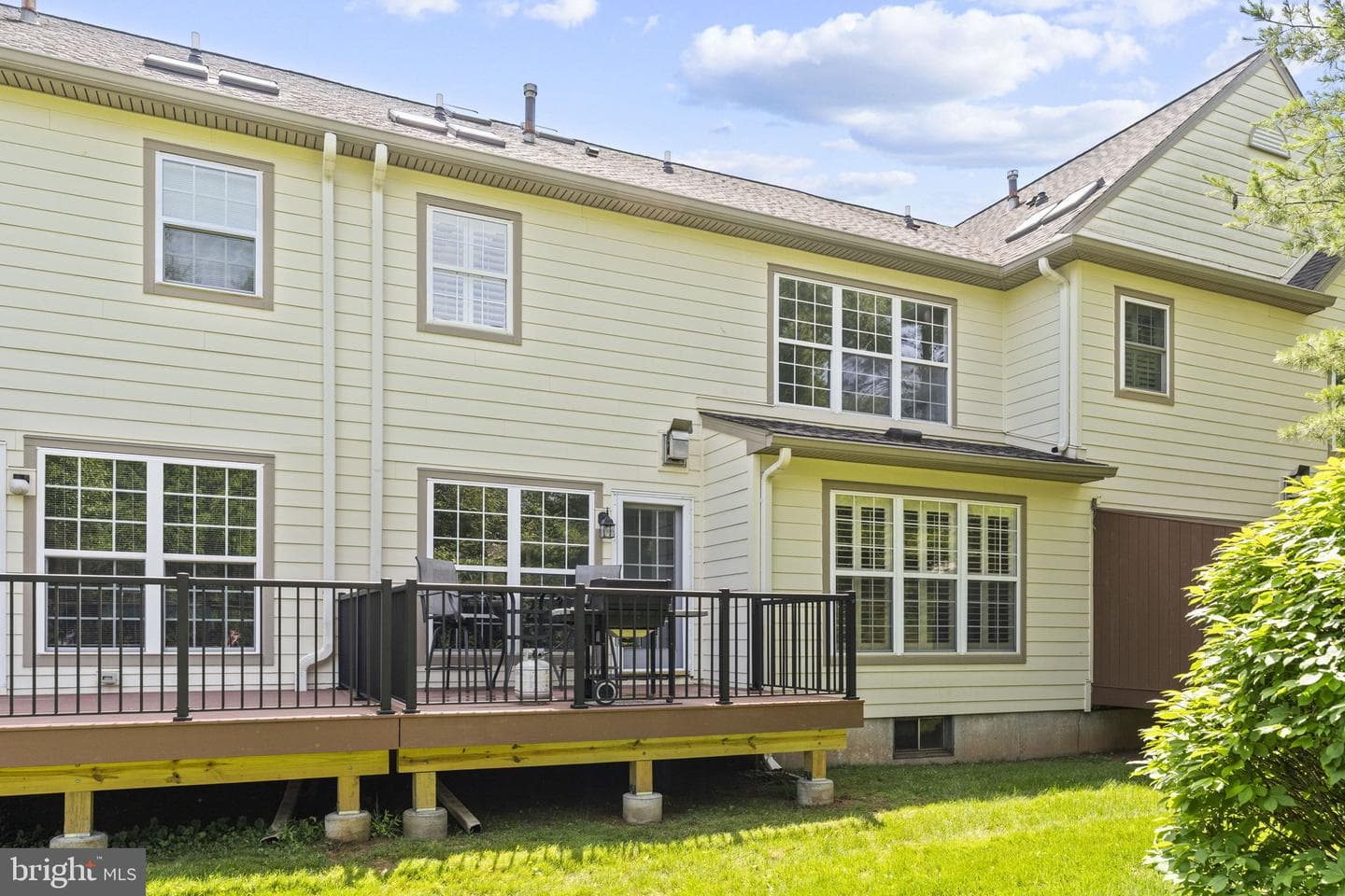 177 Stewarts Court photo 30