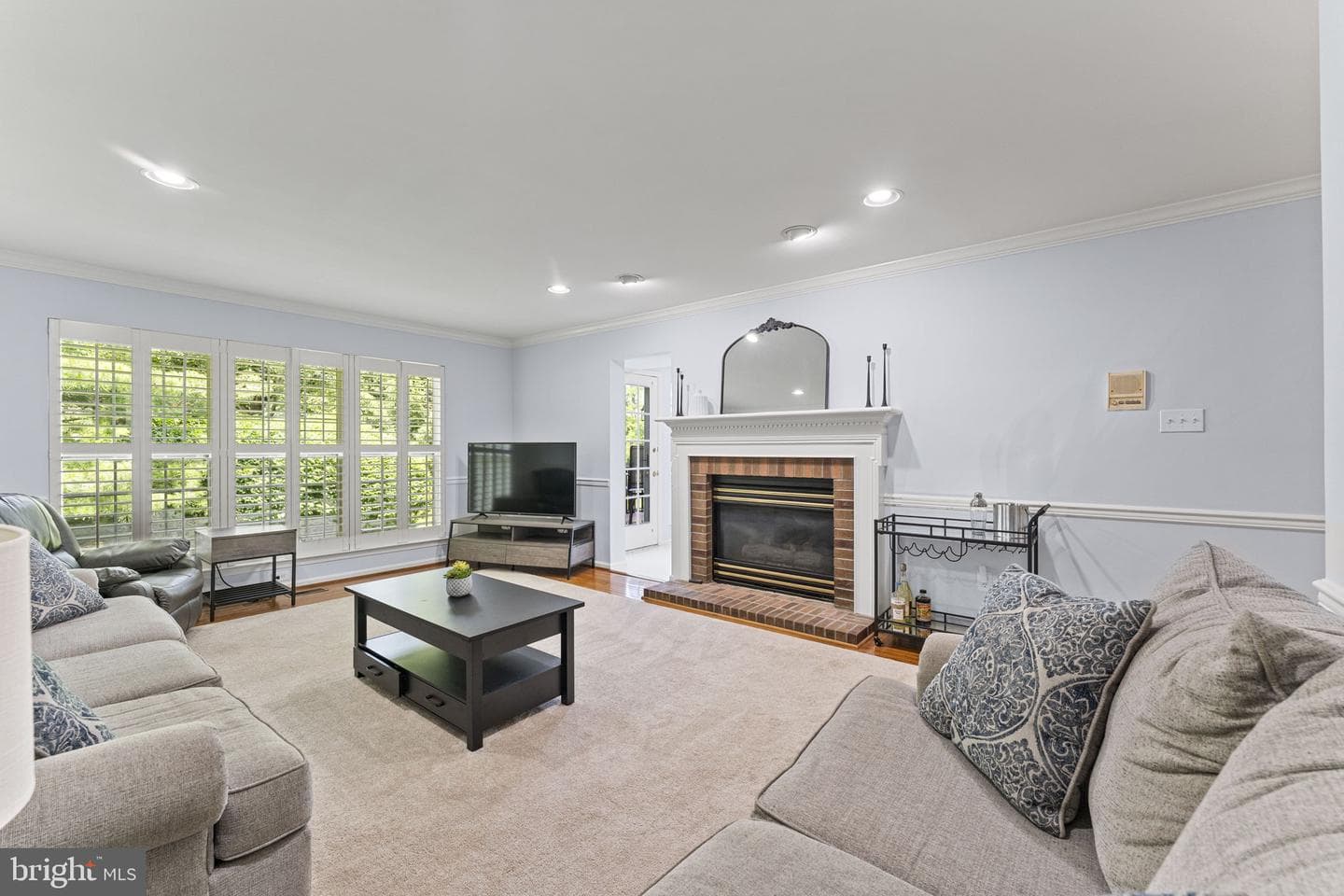 177 Stewarts Court photo 7