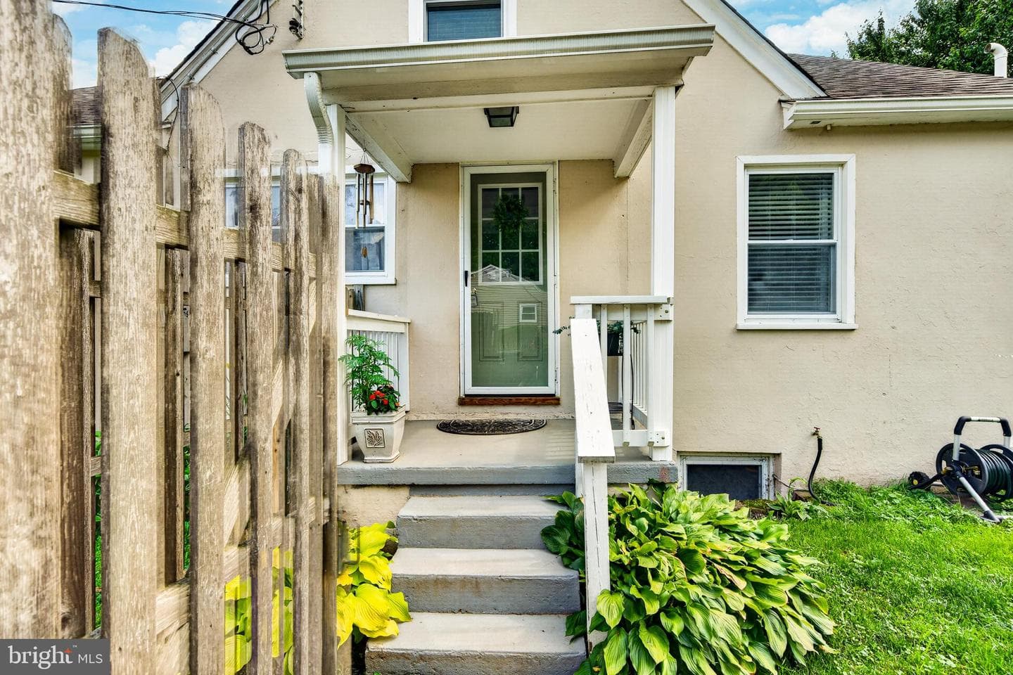 380 Atkins Avenue photo 3
