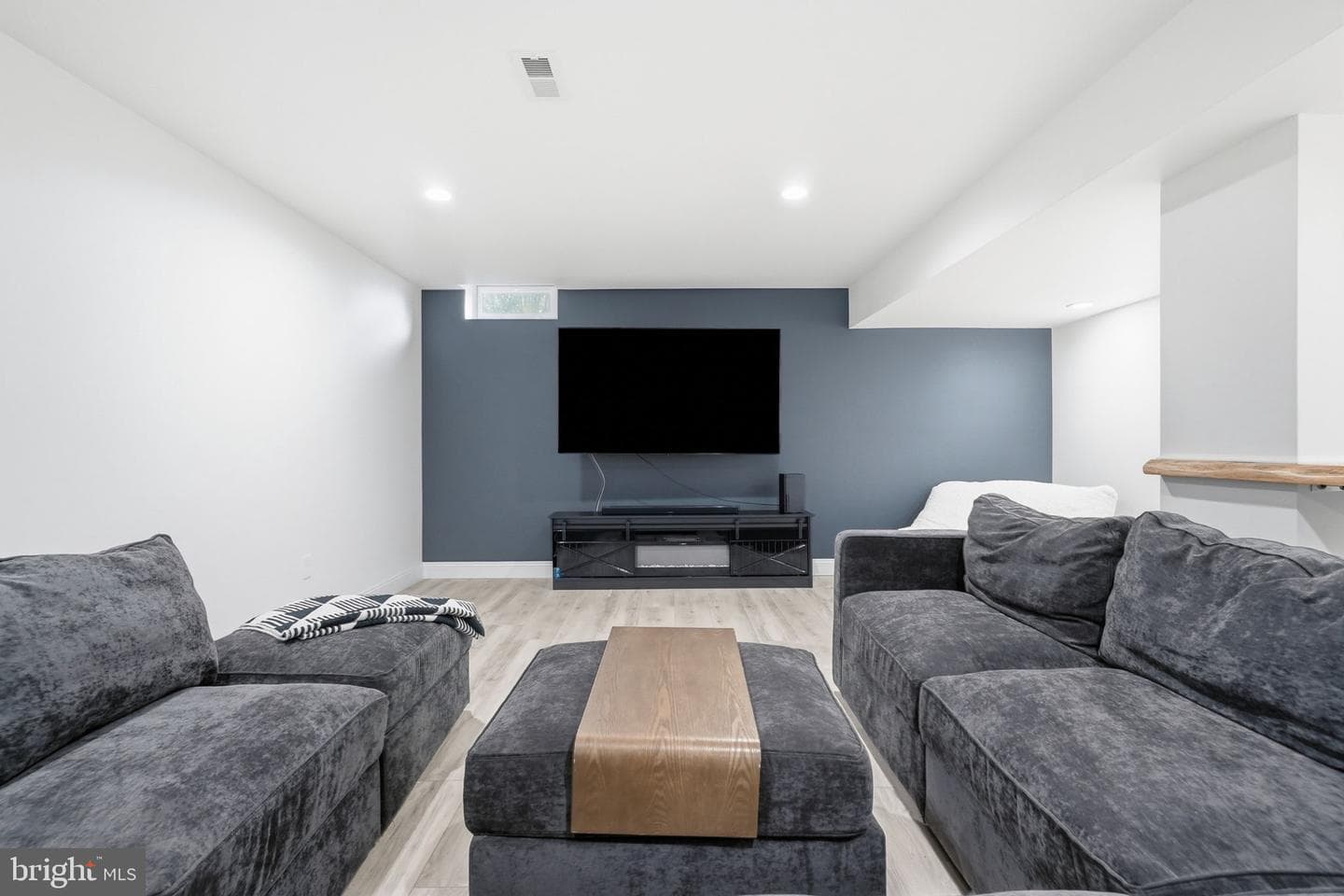 461 Norland Drive photo 68