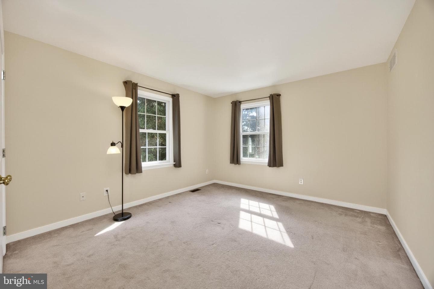 153 E Doe Run Rd photo 33