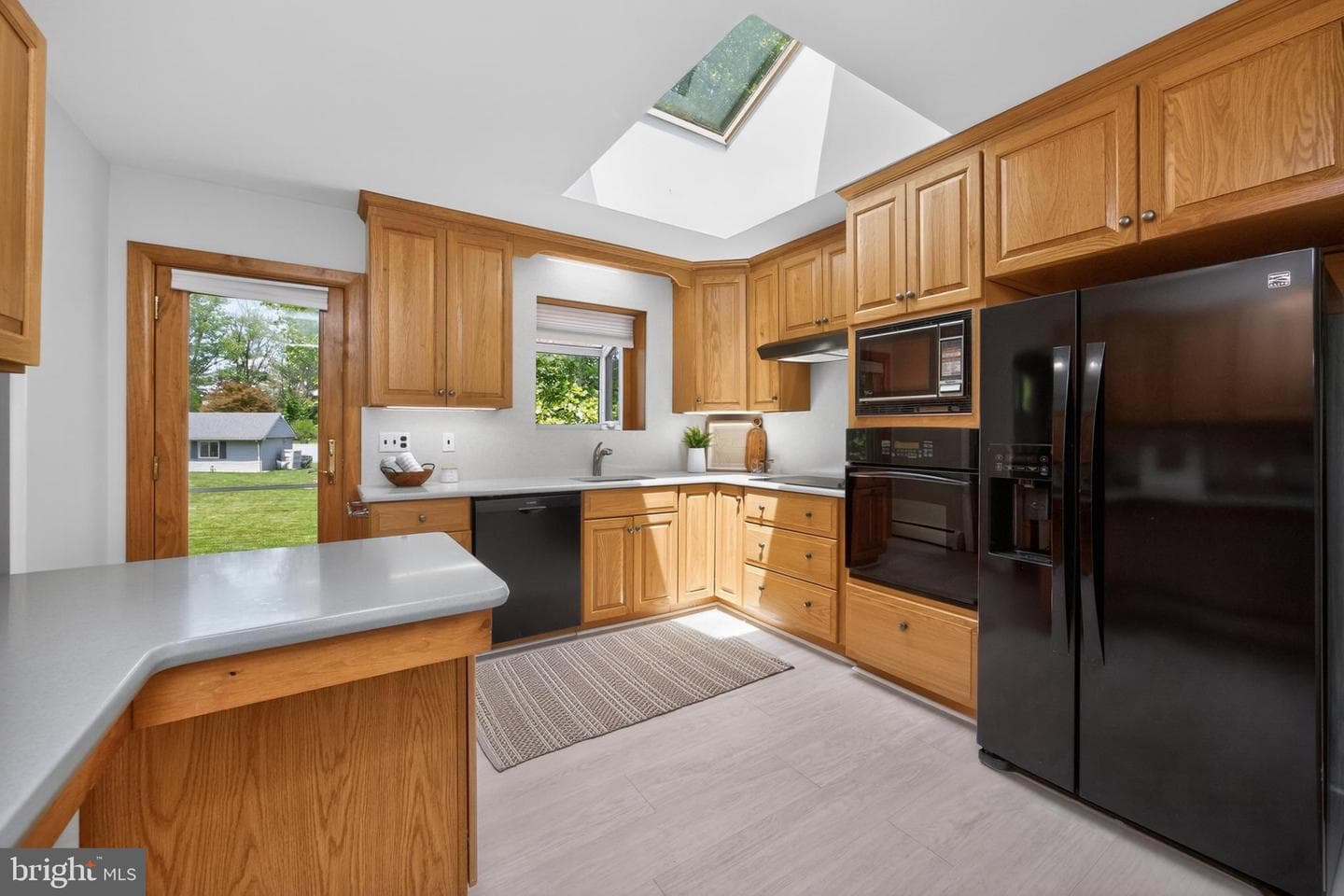1190 Beaumont Road photo 12