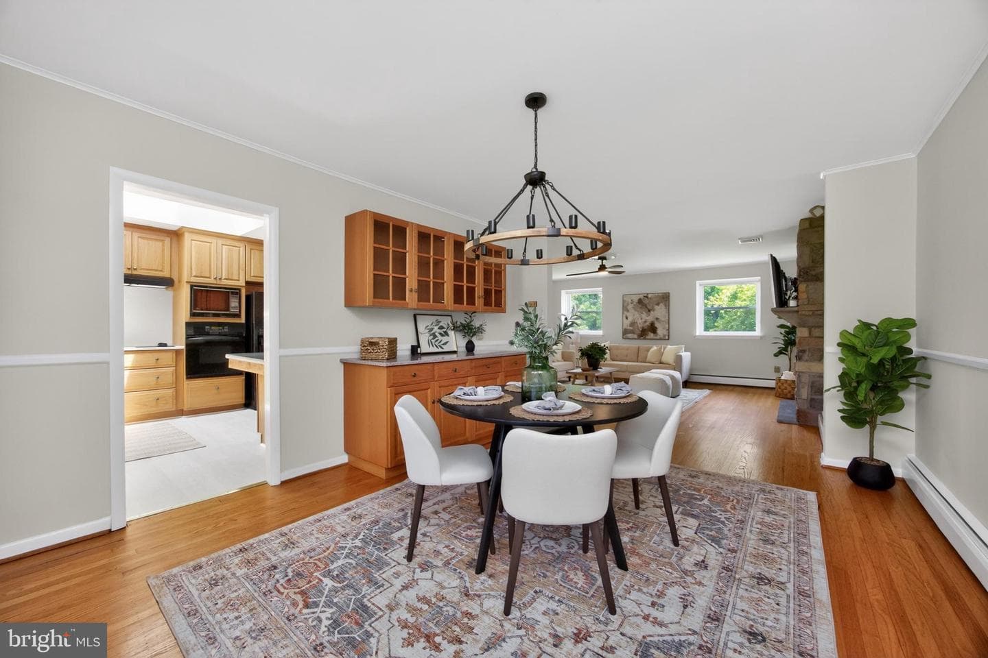 1190 Beaumont Road photo 16