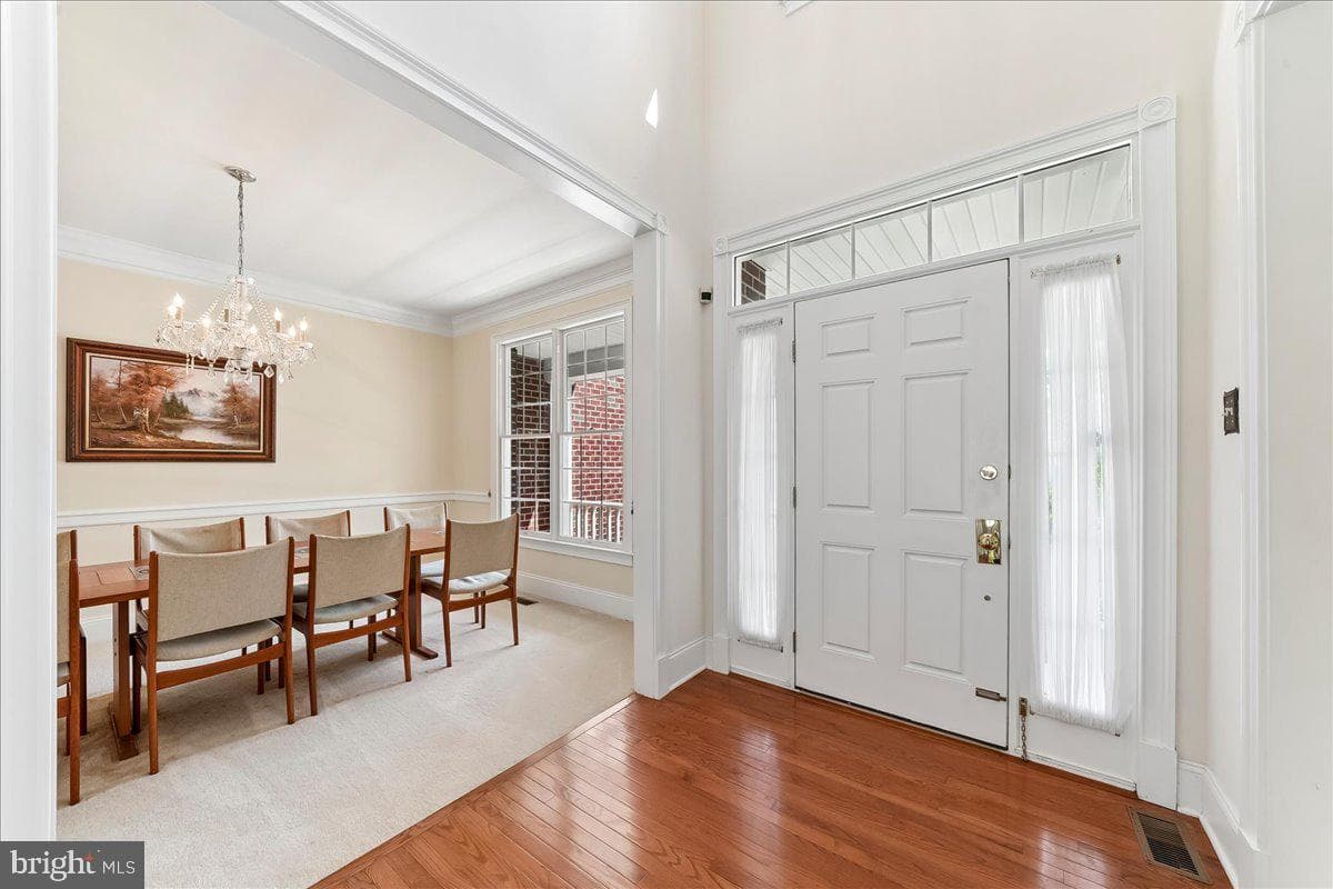 609 Winston Lane, West Chester