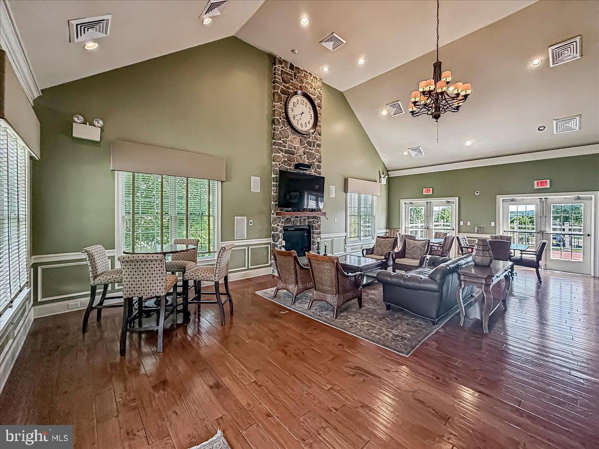 609 Winston Lane photo 45