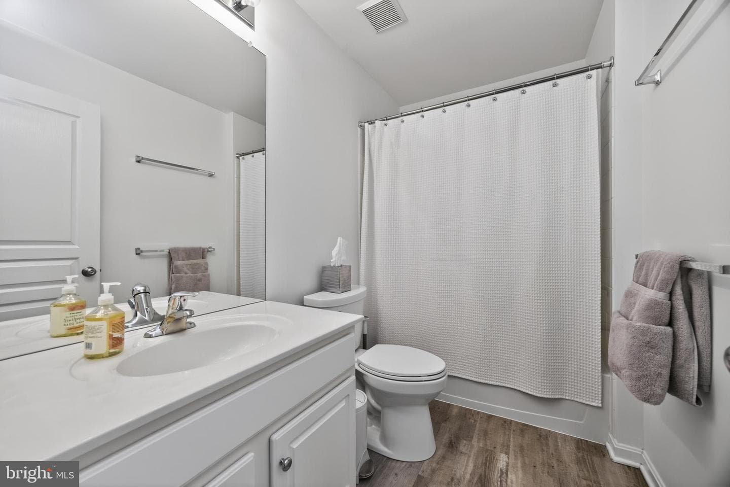 650 Churchill Road photo 30