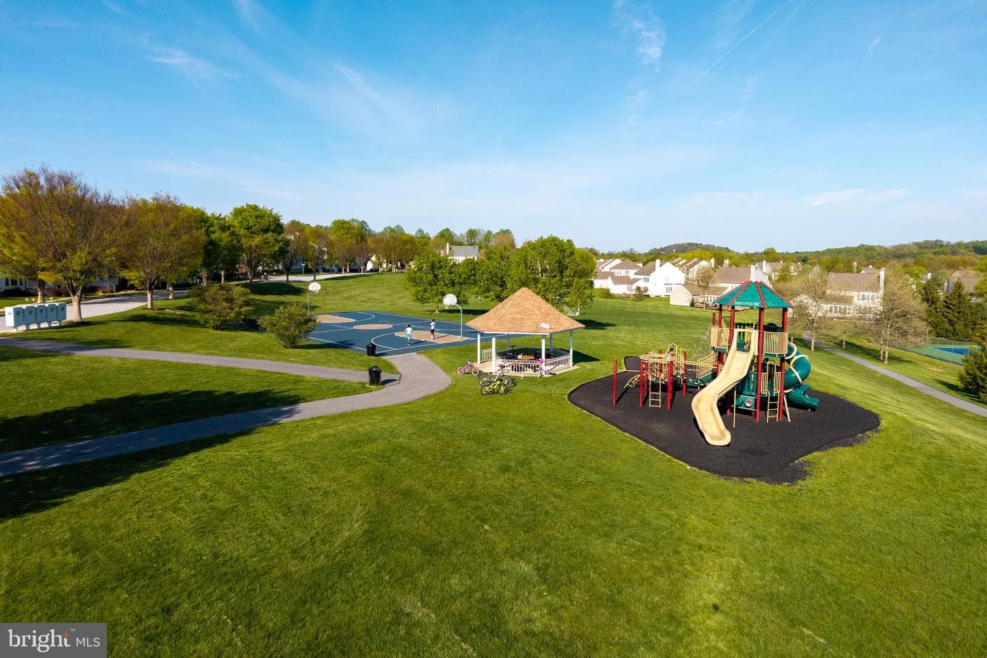 650 Churchill Road photo 39
