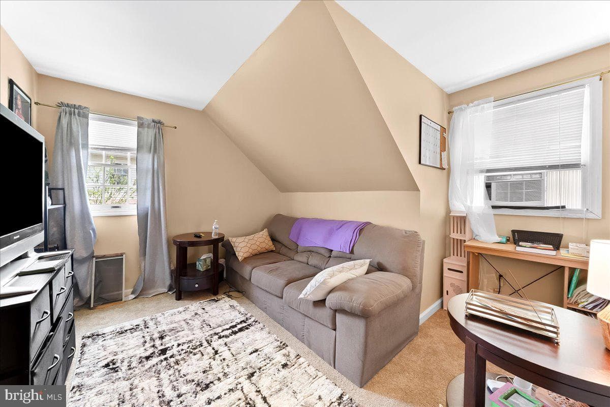 3060 Manor Road photo 28