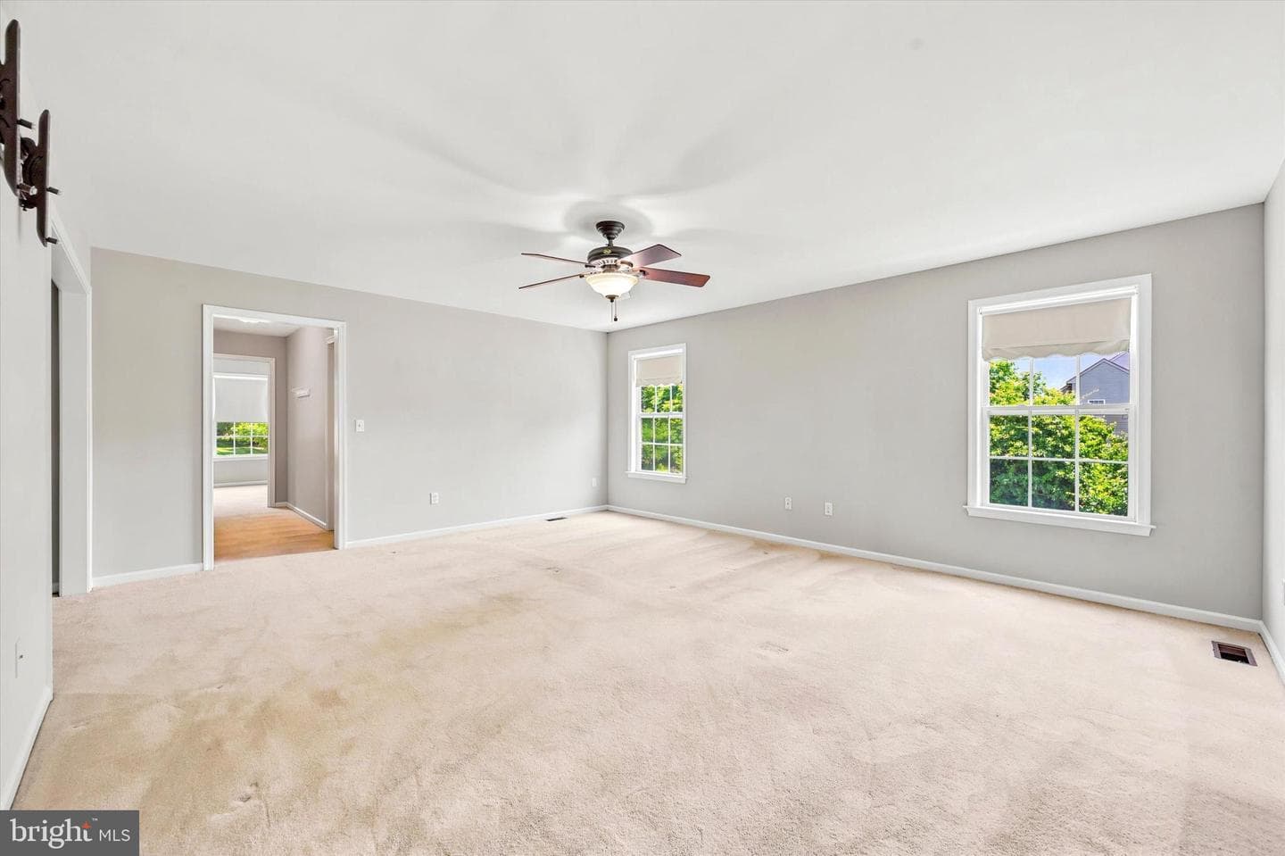 108 Cooper Hawk Drive photo 14