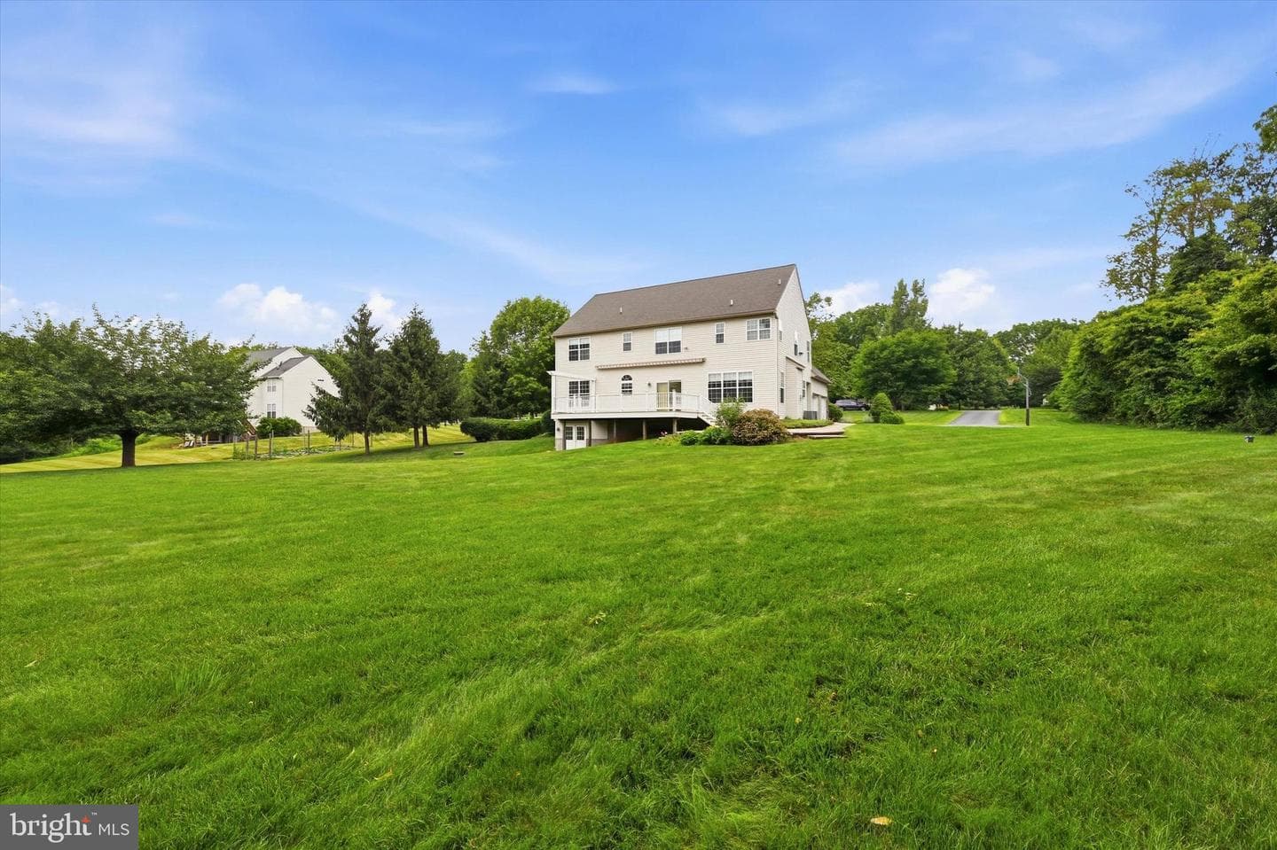 108 Cooper Hawk Drive photo 30