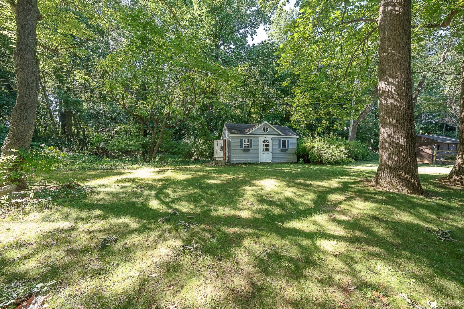 1310 Mary Jane Lane photo 48