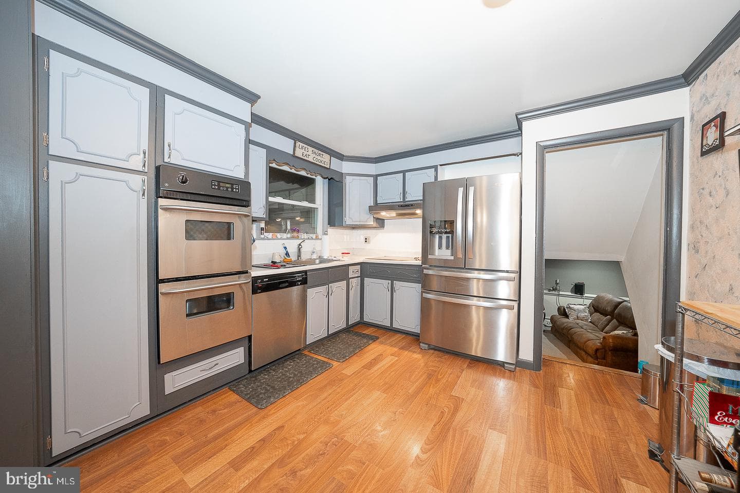 1310 Mary Jane Lane photo 9