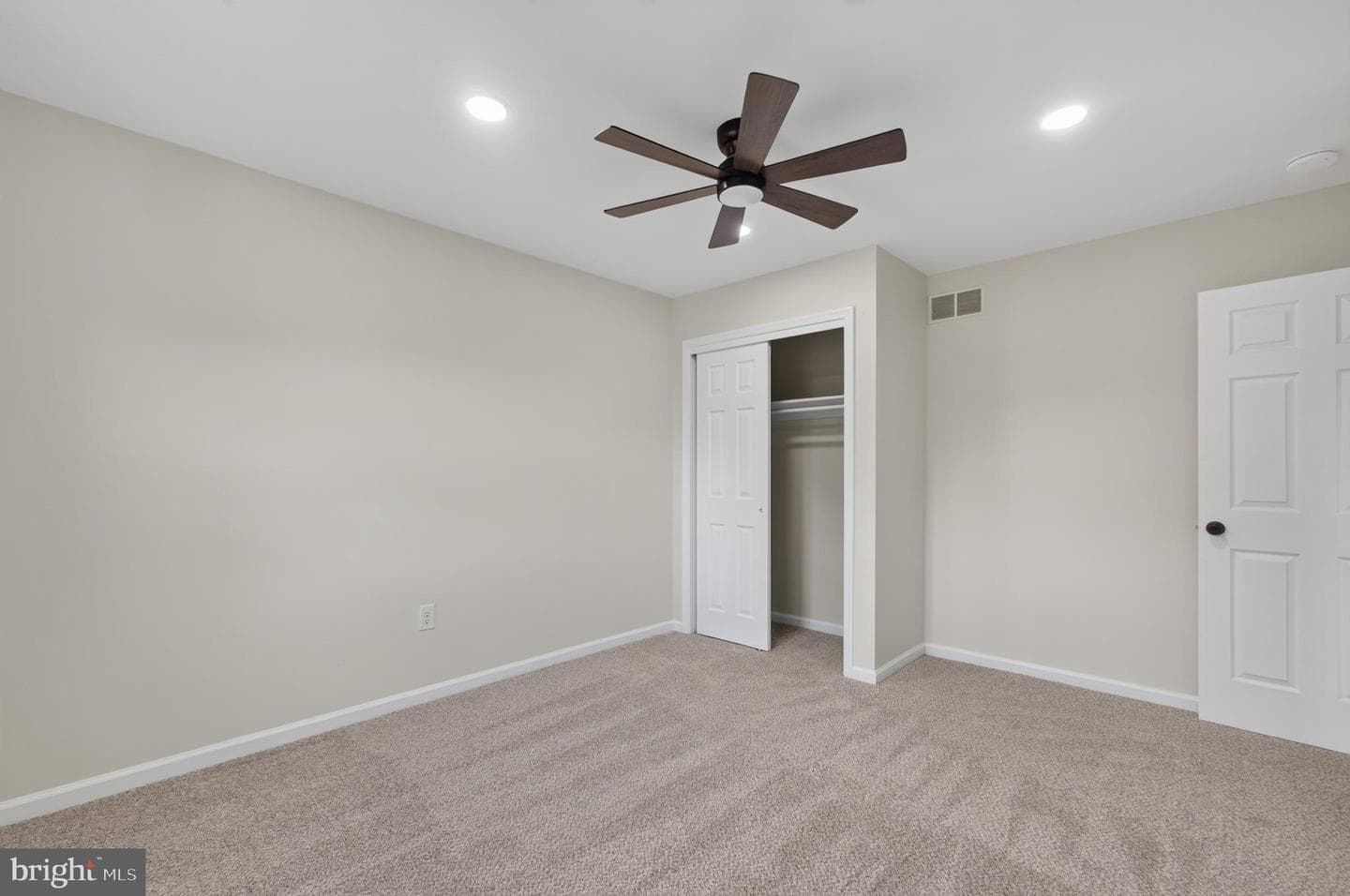 505 Emily Circle photo 16