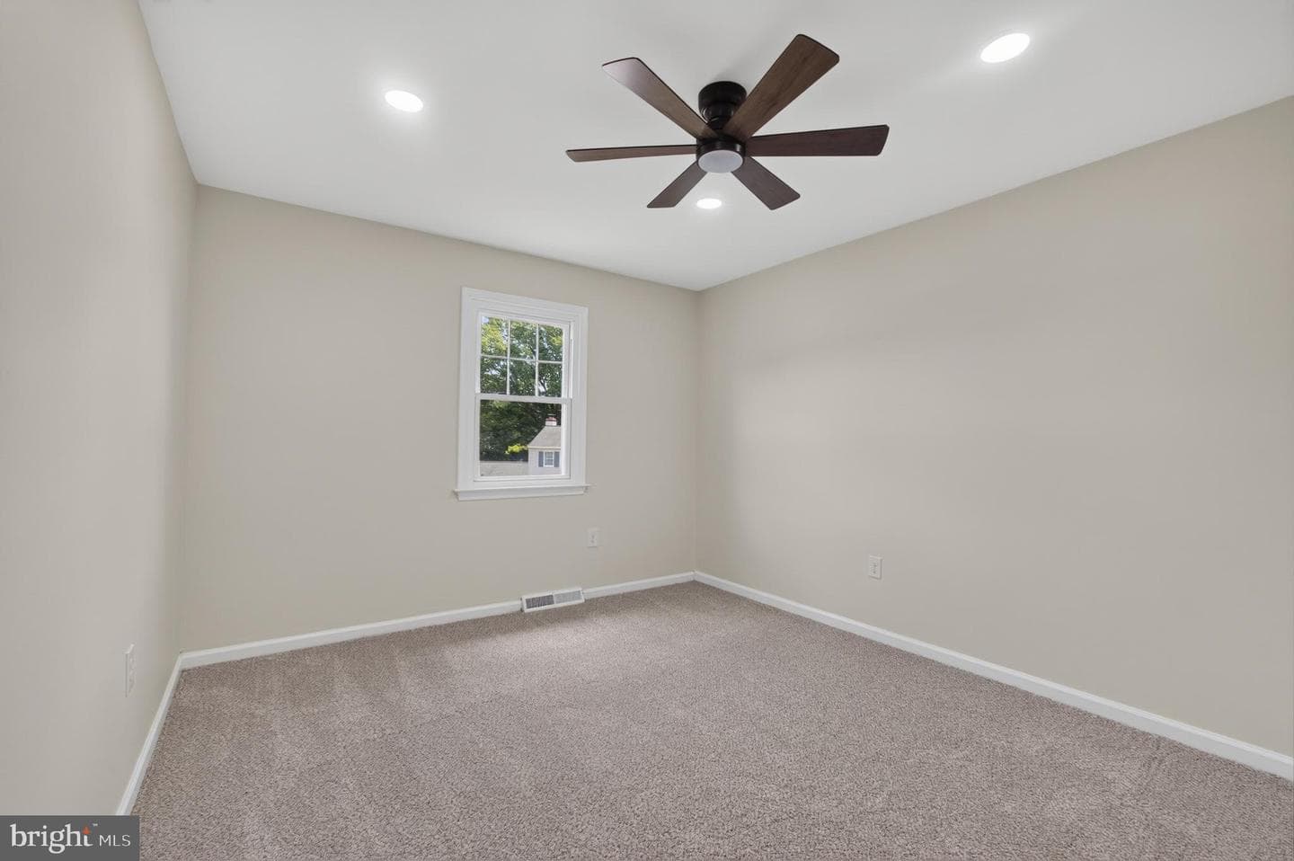 505 Emily Circle photo 19