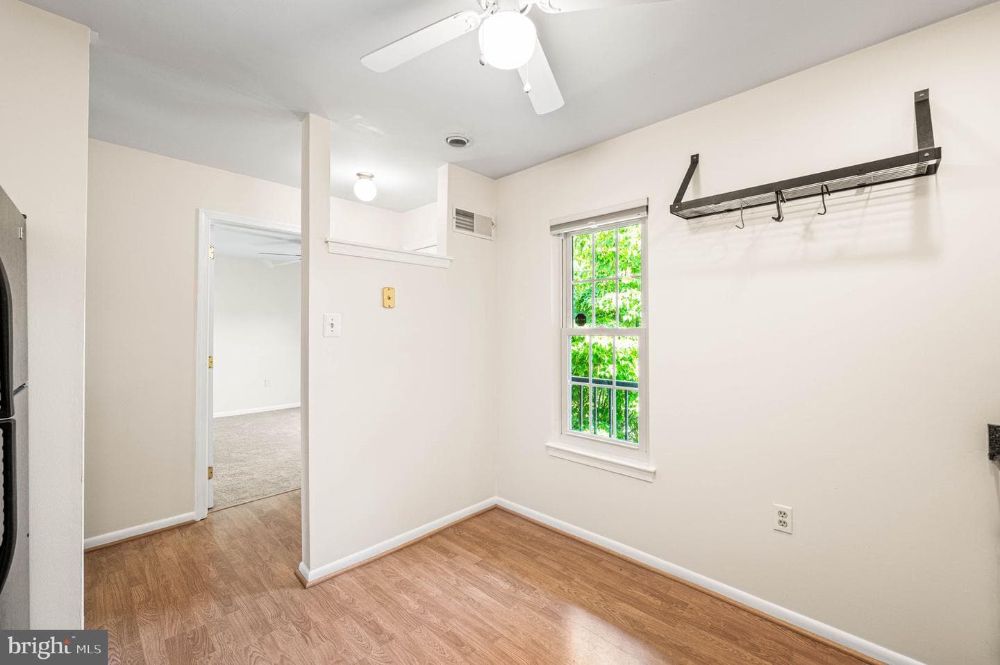 242 Valley Stream Lane photo 11
