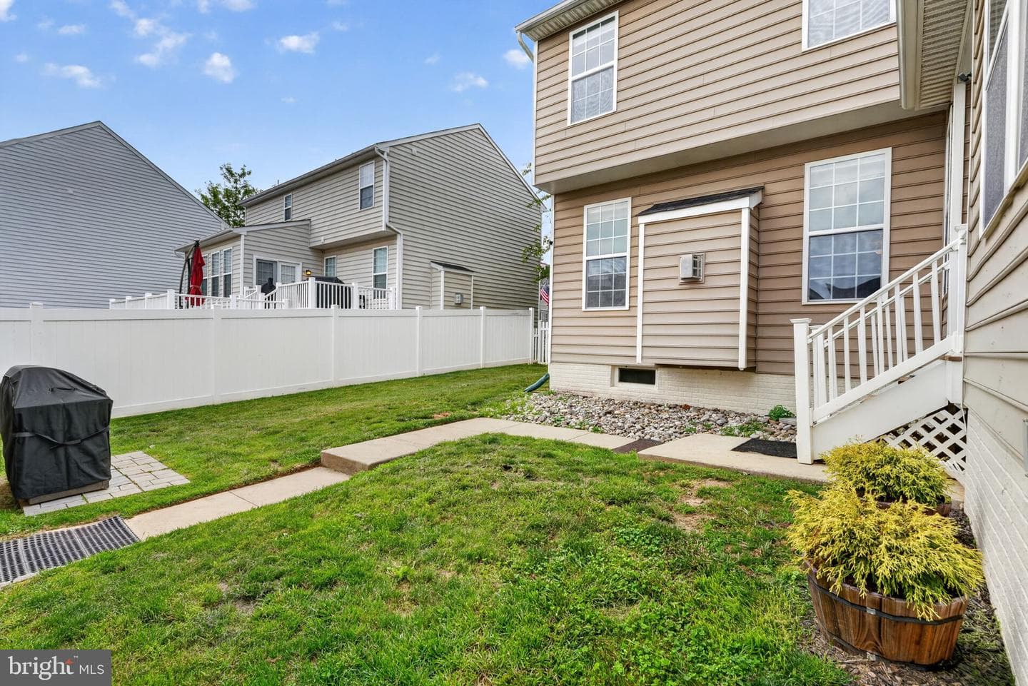 435 Wrigley Boulevard photo 56