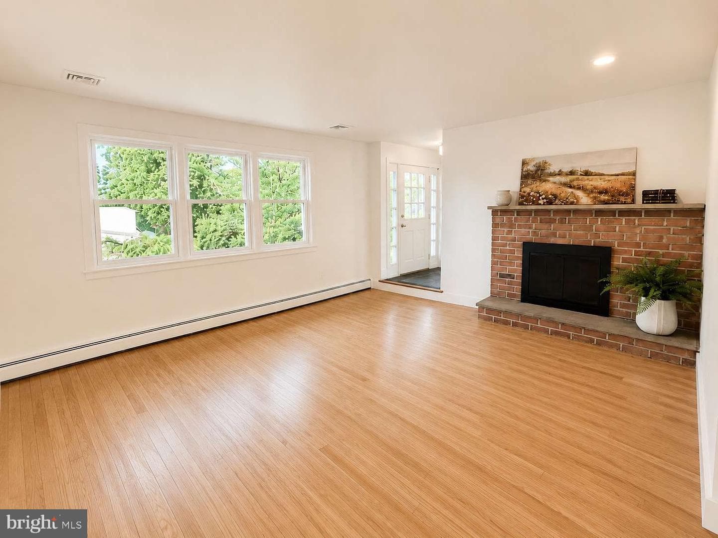 800 Falcon Lane photo 7