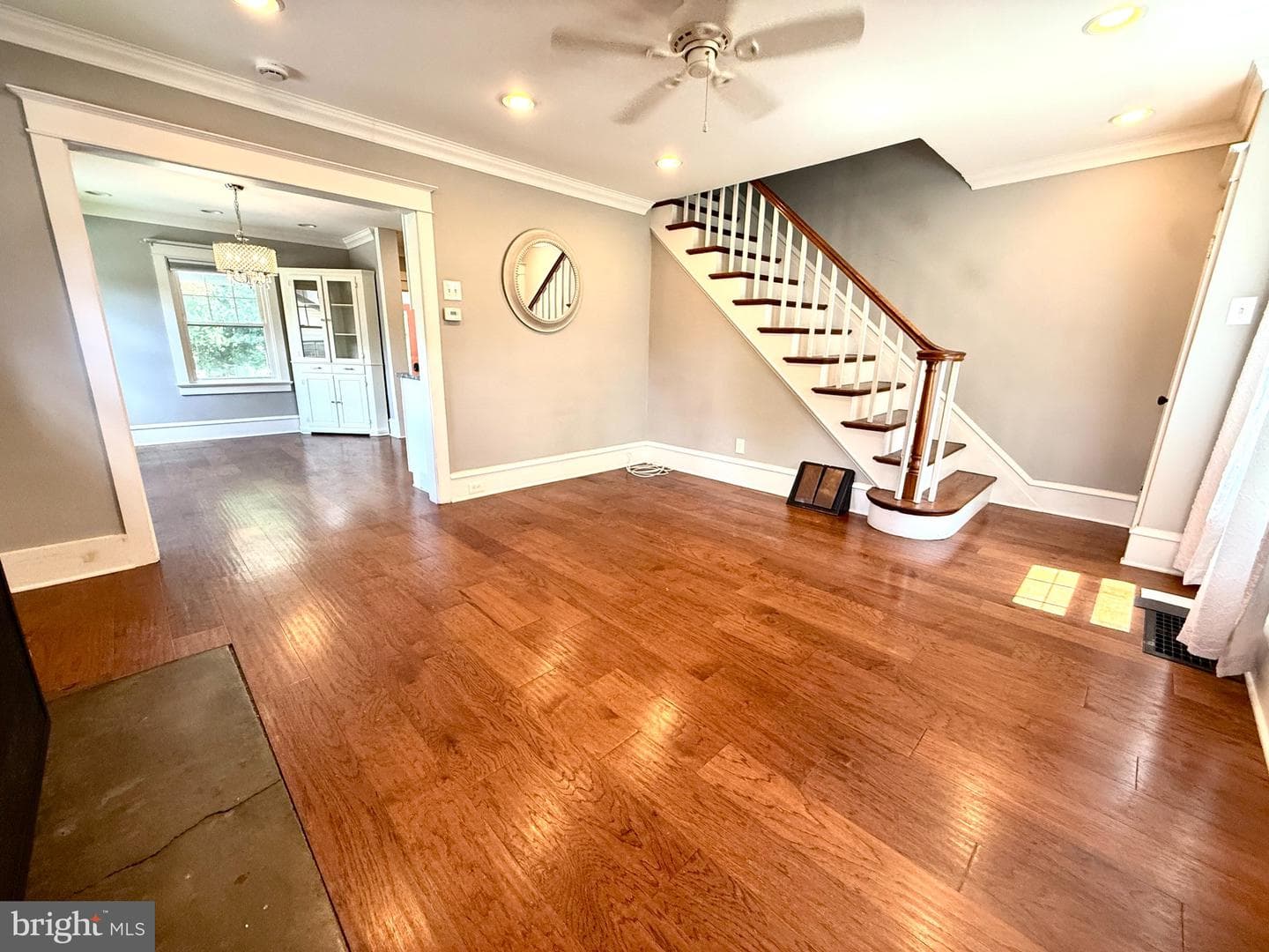 119 W Whiteland Avenue photo 4