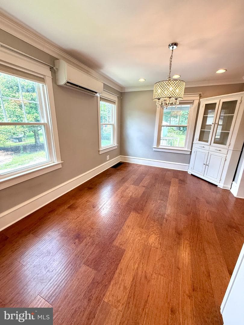 119 W Whiteland Avenue photo 6