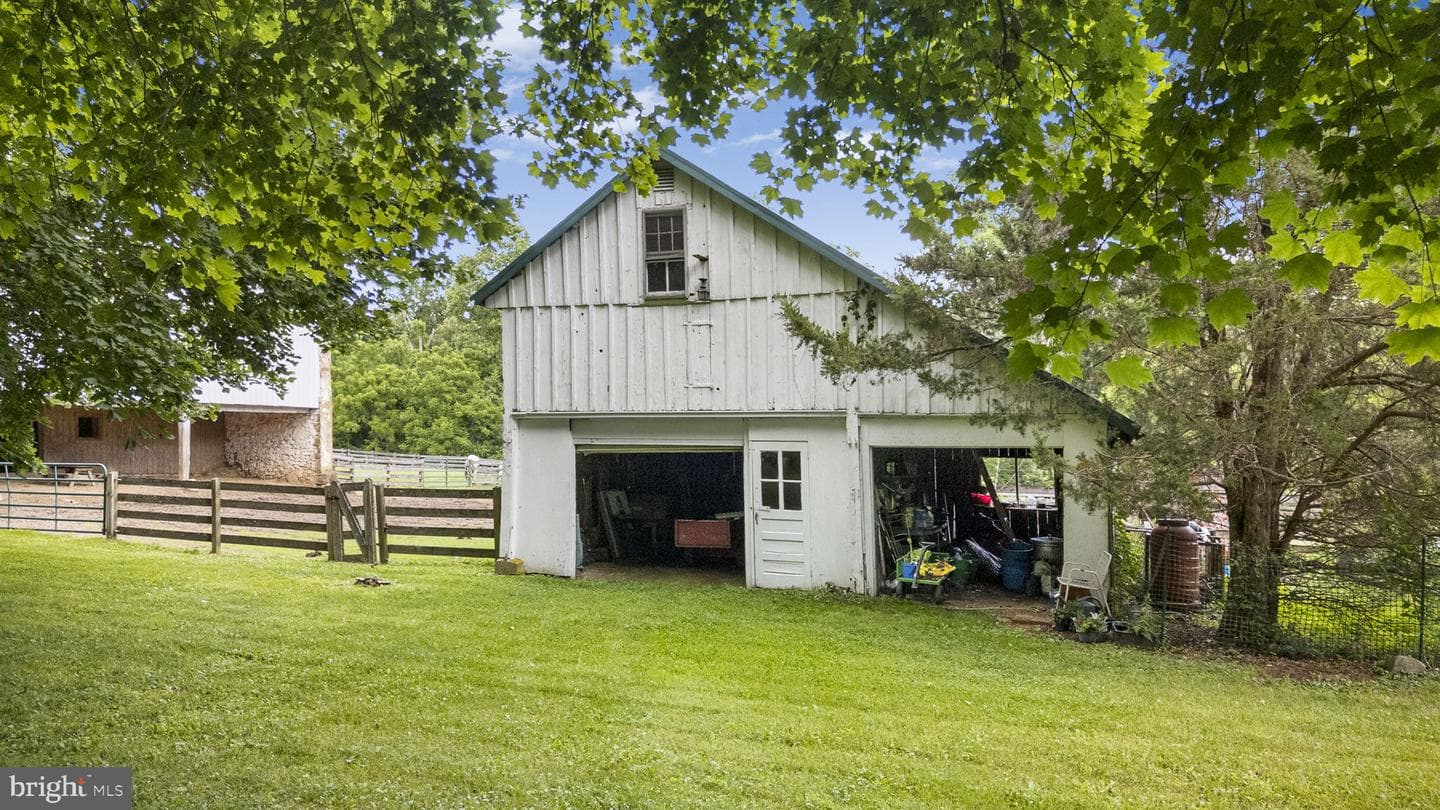 404 Indian Run Road photo 24