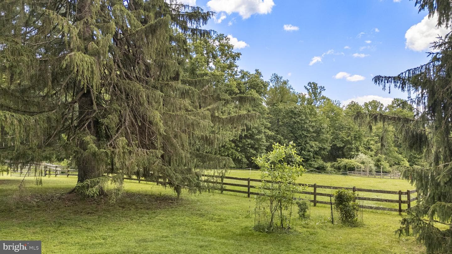 404 Indian Run Road photo 35