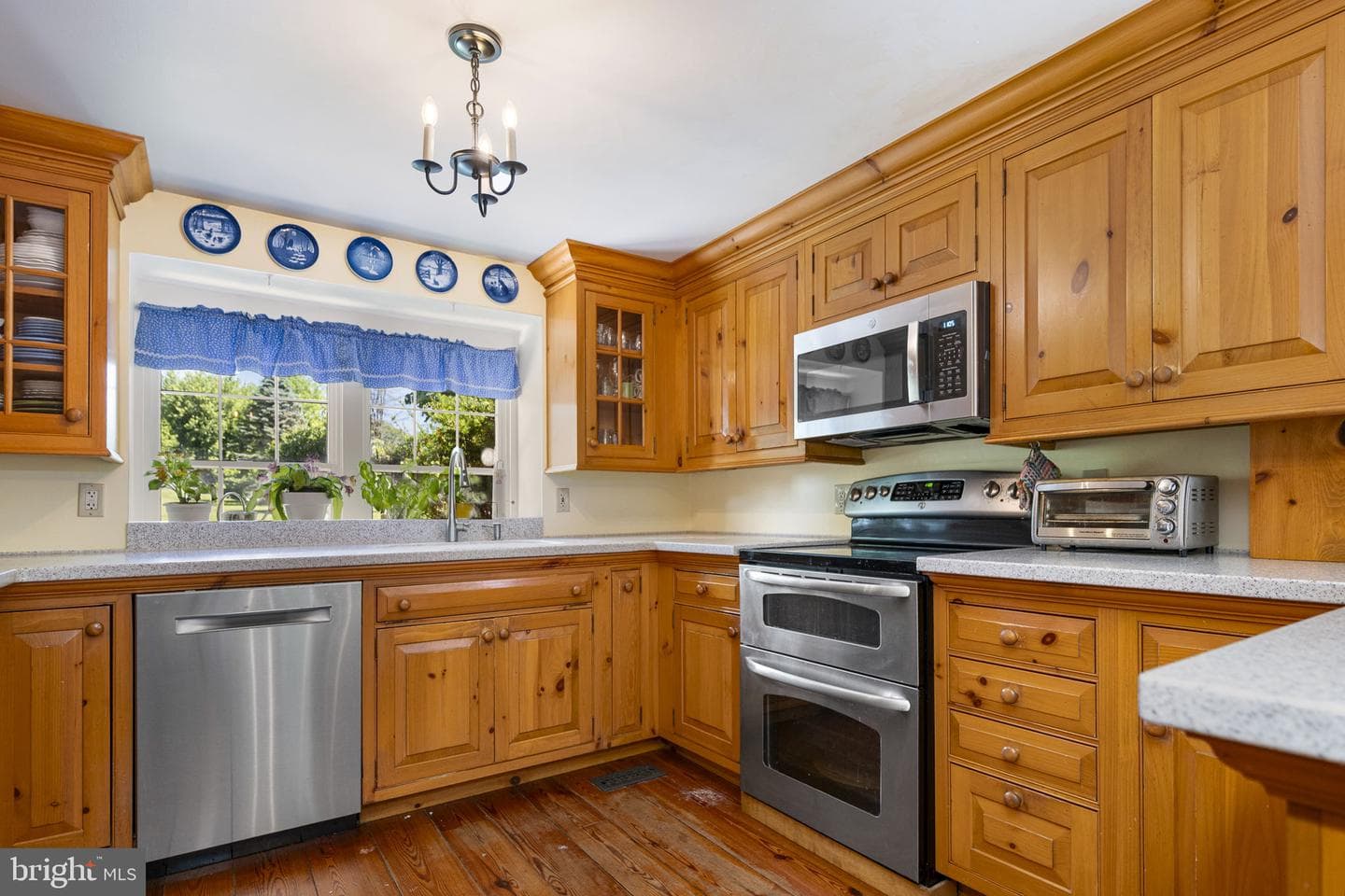 404 Indian Run Road photo 6