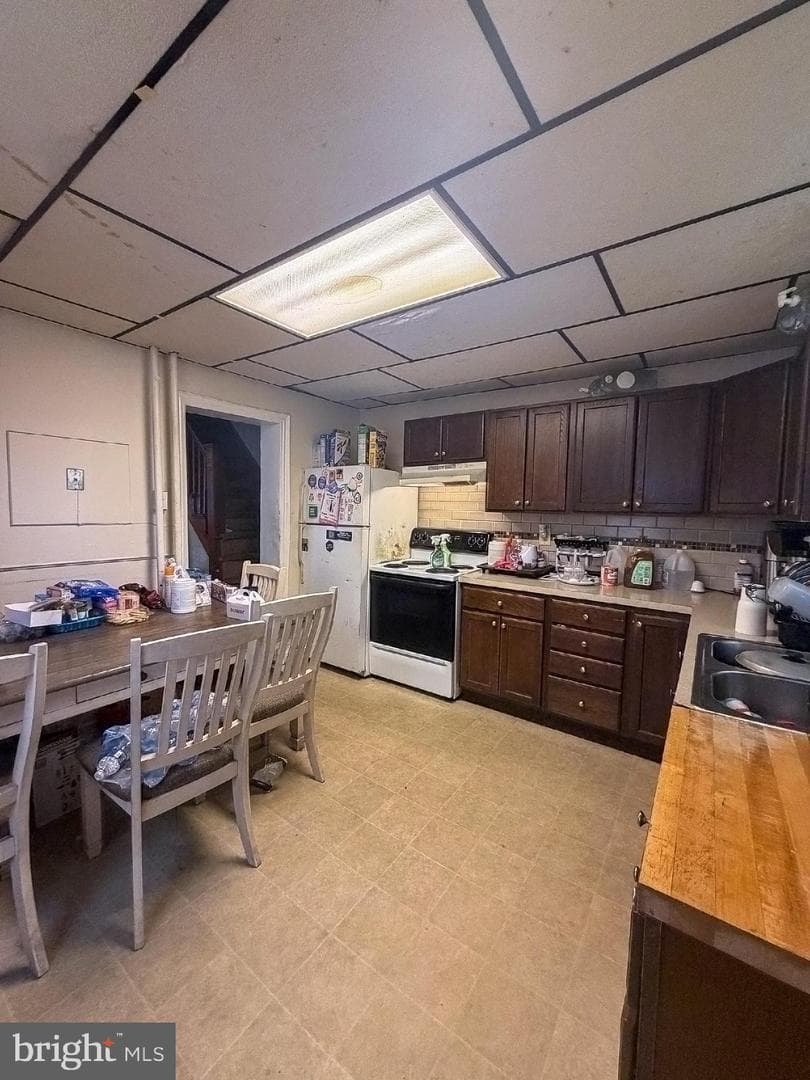 521 E Barnard Street photo 12