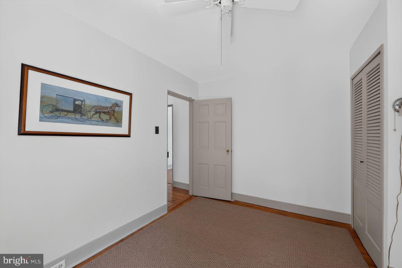 216 W Miner Street photo 25