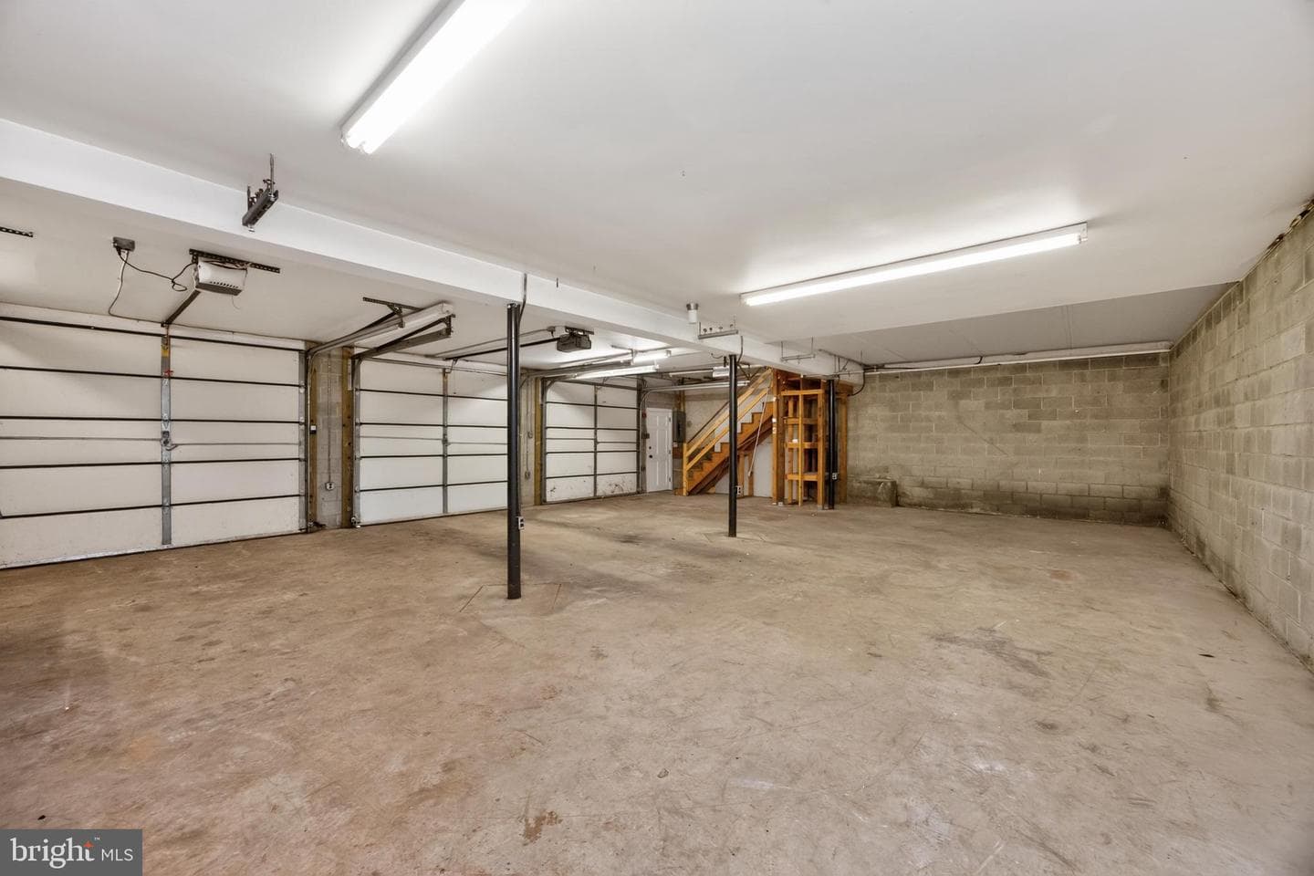 303 Norwood Road photo 46