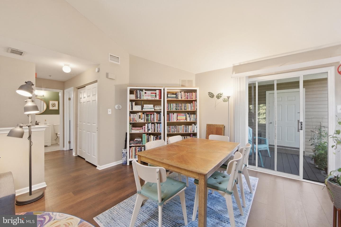 534 Astor Square photo 10