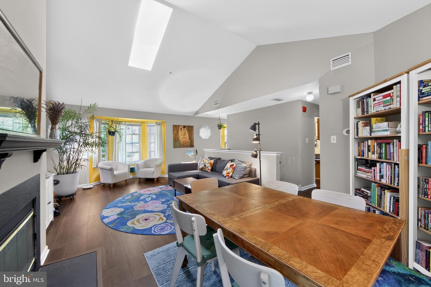 534 Astor Square photo 11