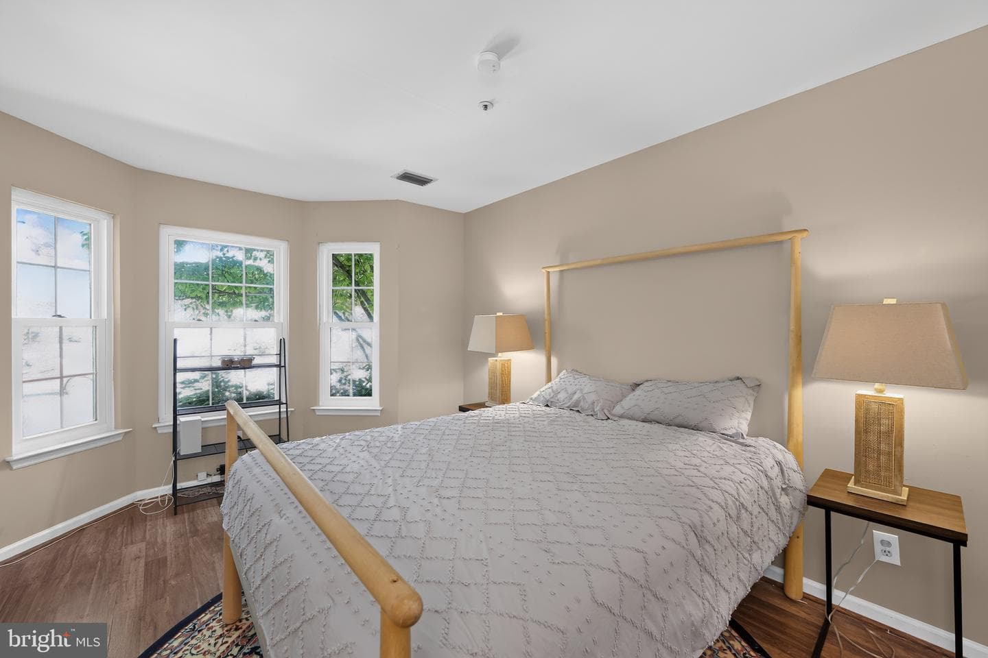 534 Astor Square photo 25
