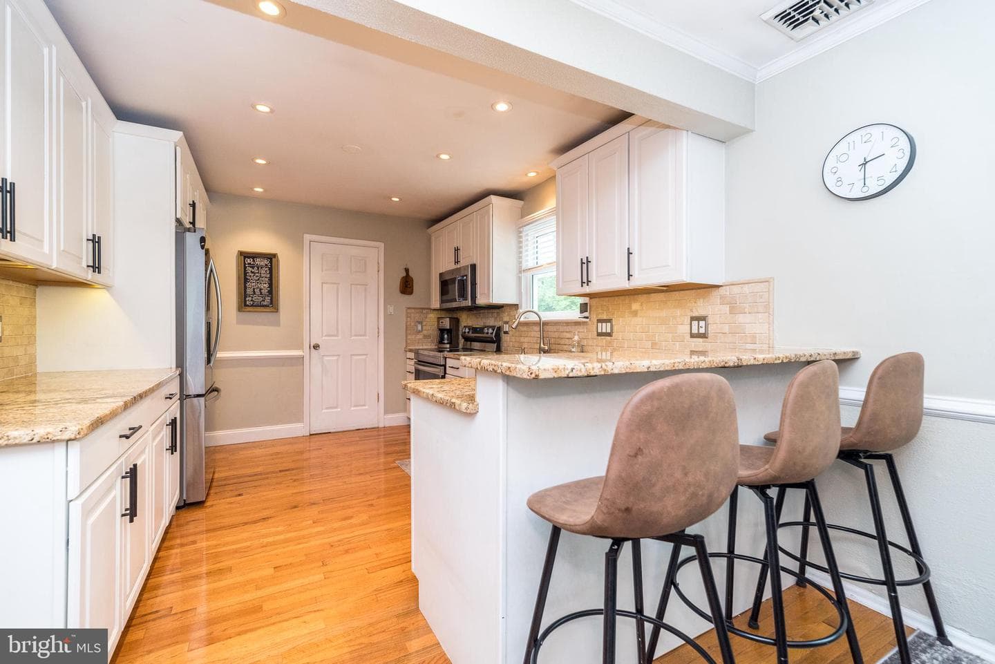 215 Colwyn Terrace photo 21