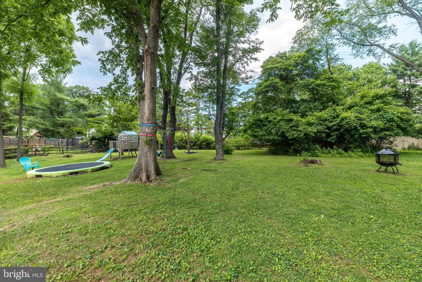 215 Colwyn Terrace photo 46
