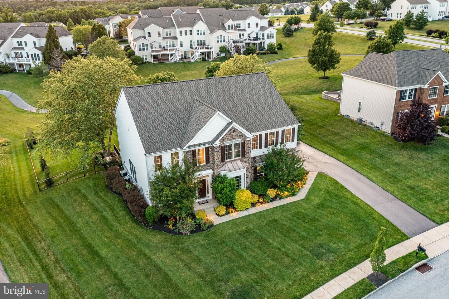 122 Bolero Drive photo 3