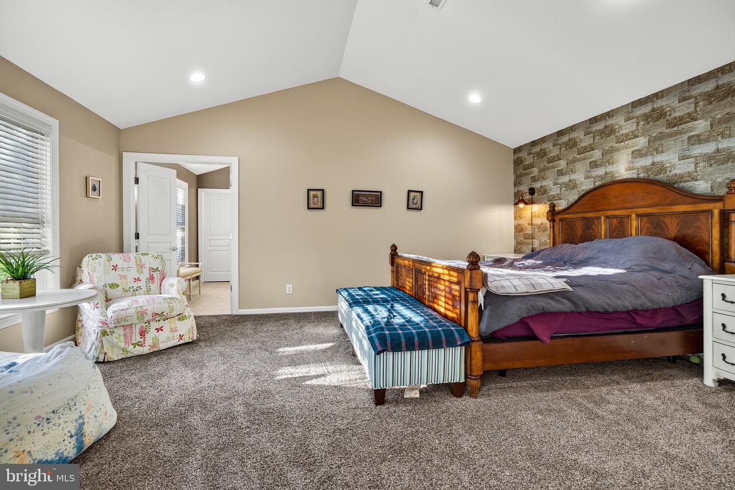 122 Bolero Drive photo 57