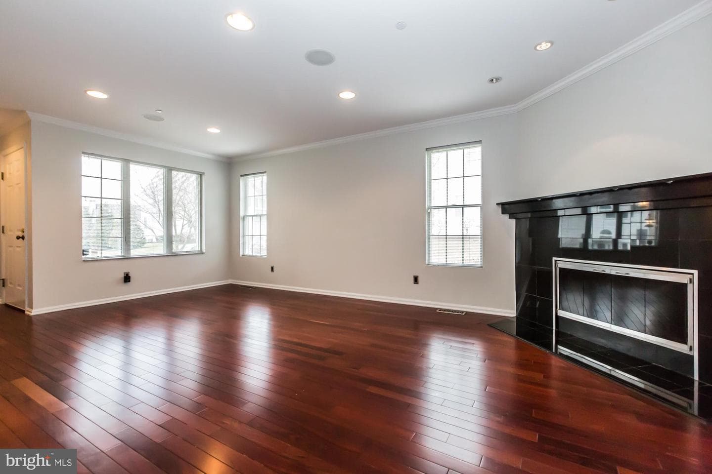 331 Bristol Circle photo 4