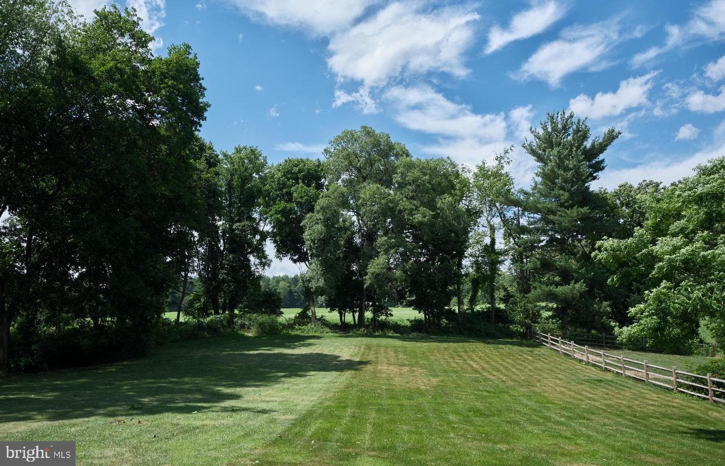1007 Millstream photo 37