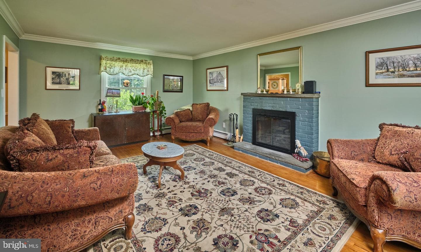 1007 Millstream photo 5