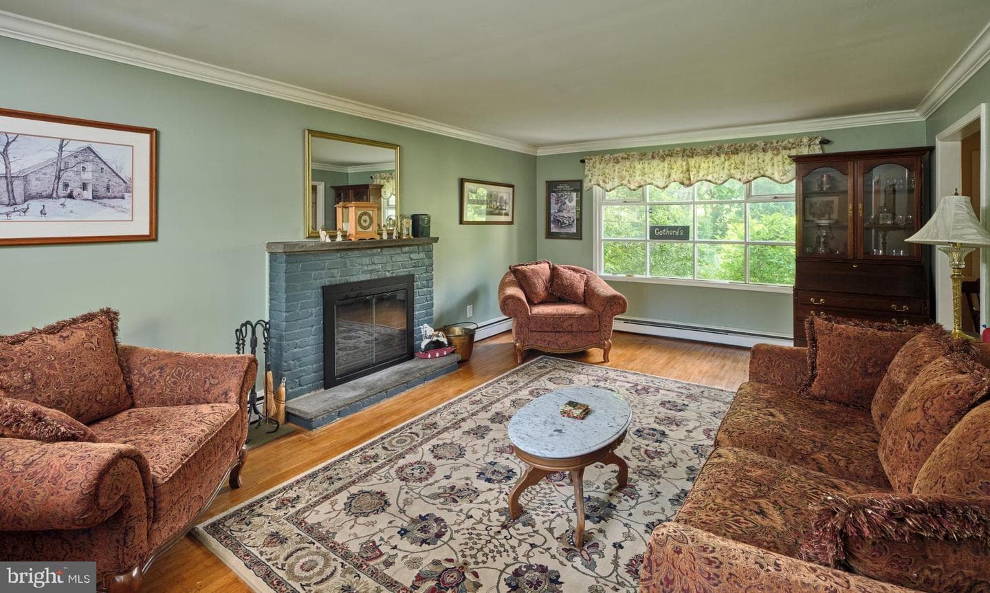 1007 Millstream photo 6