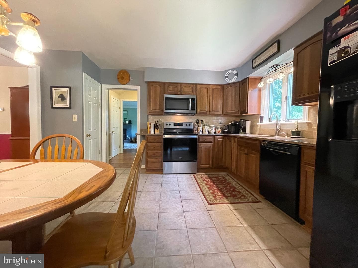 1007 Millstream photo 9