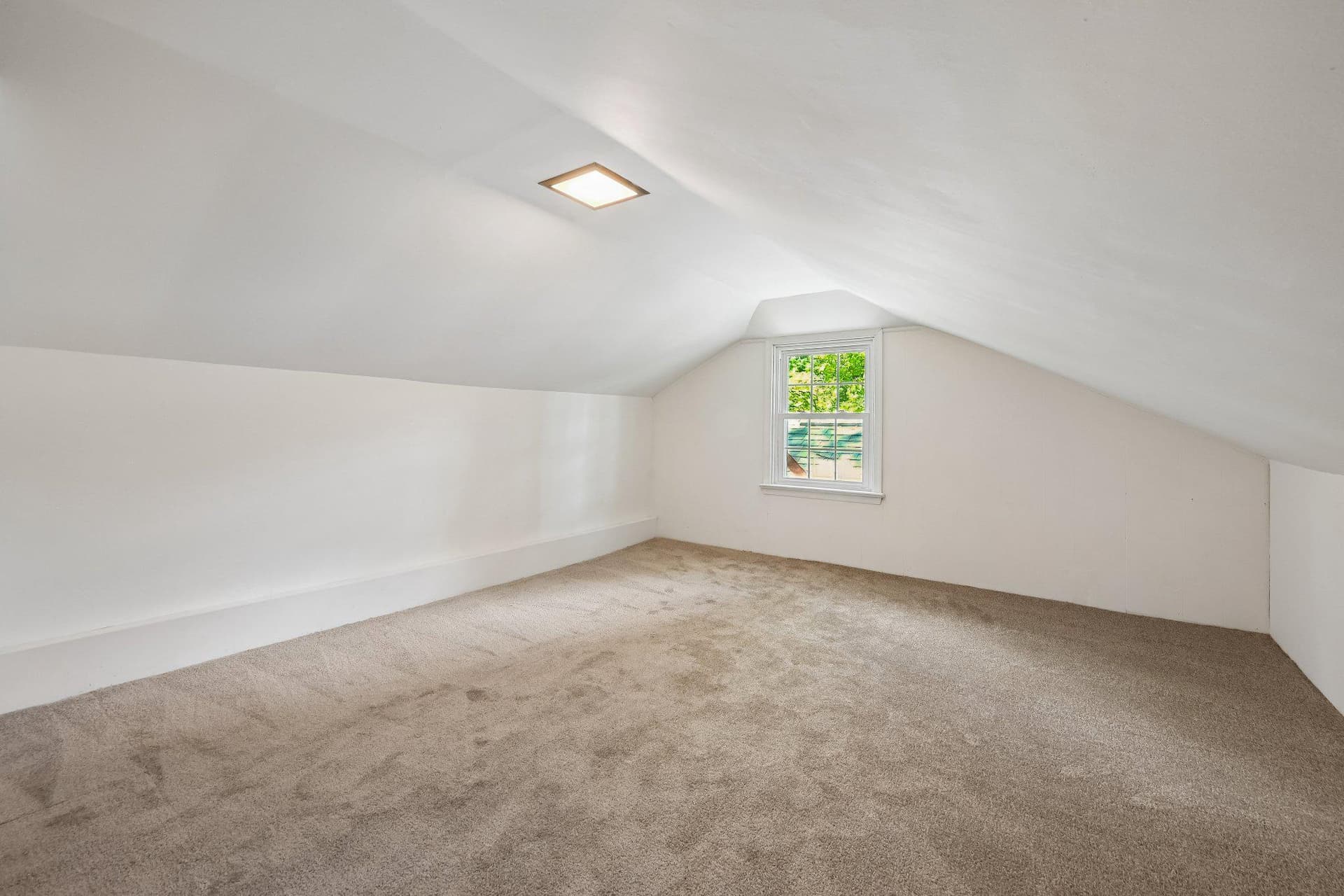 543 Midland Avenue photo 26