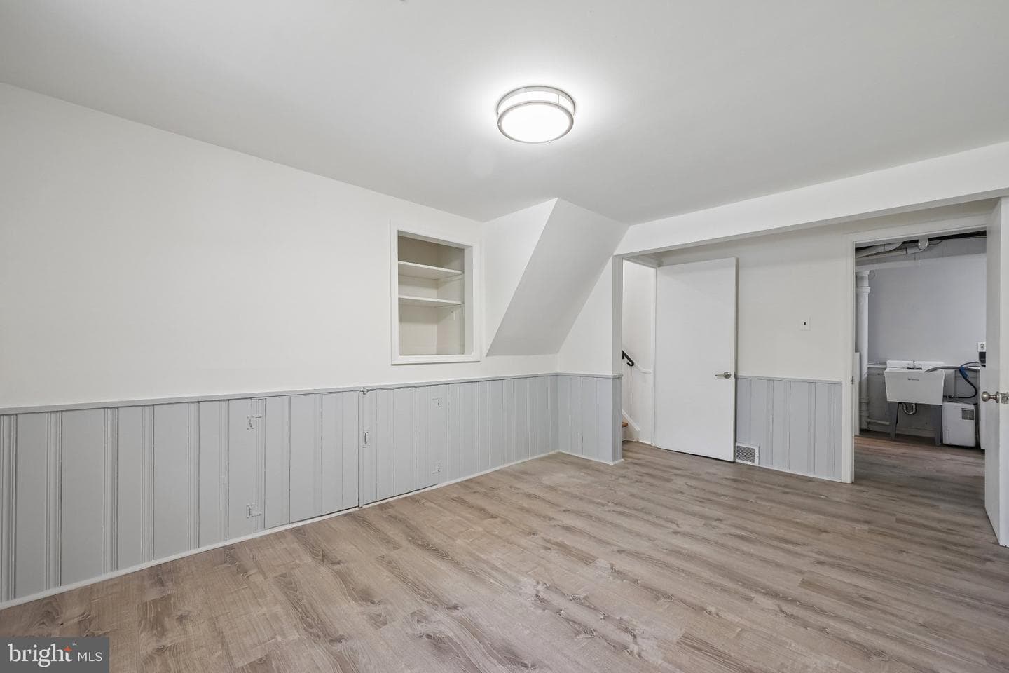 543 Midland Avenue photo 28