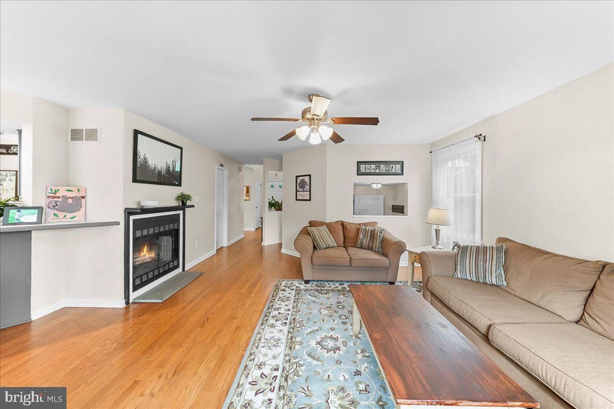12 Peach Tree Lane photo 14