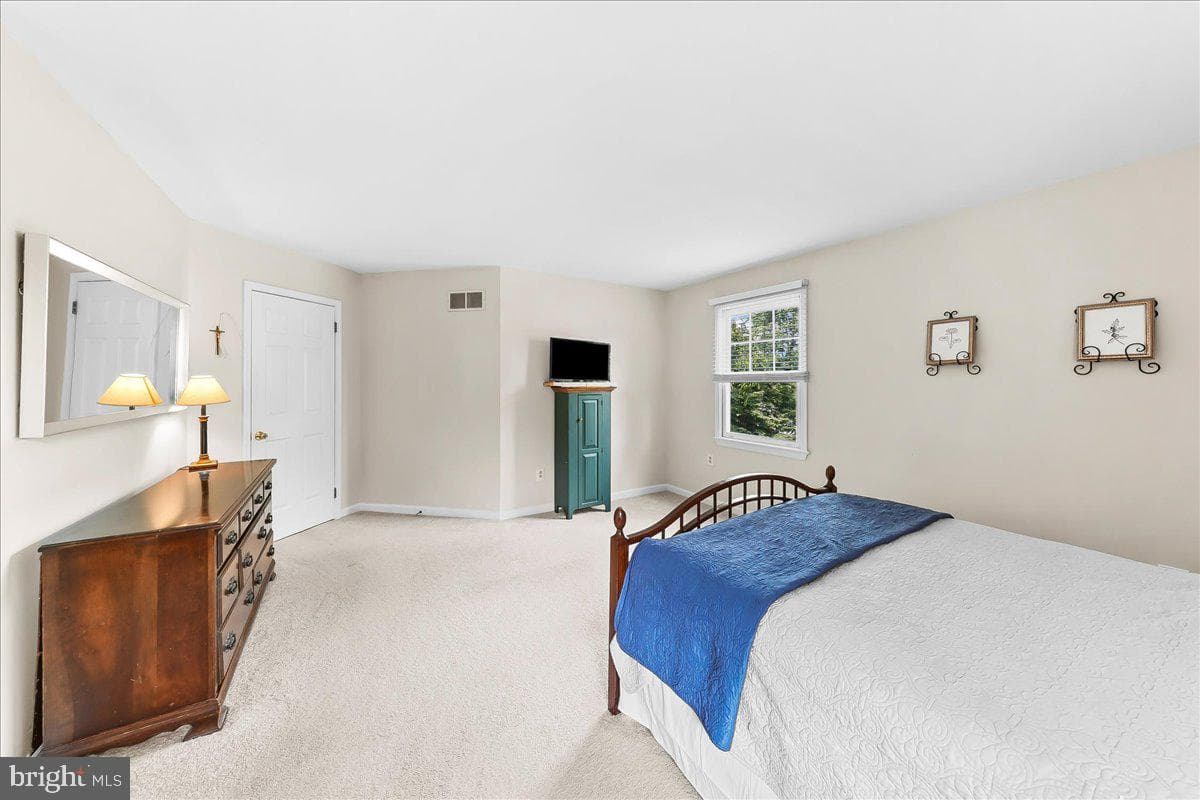 12 Peach Tree Lane photo 23