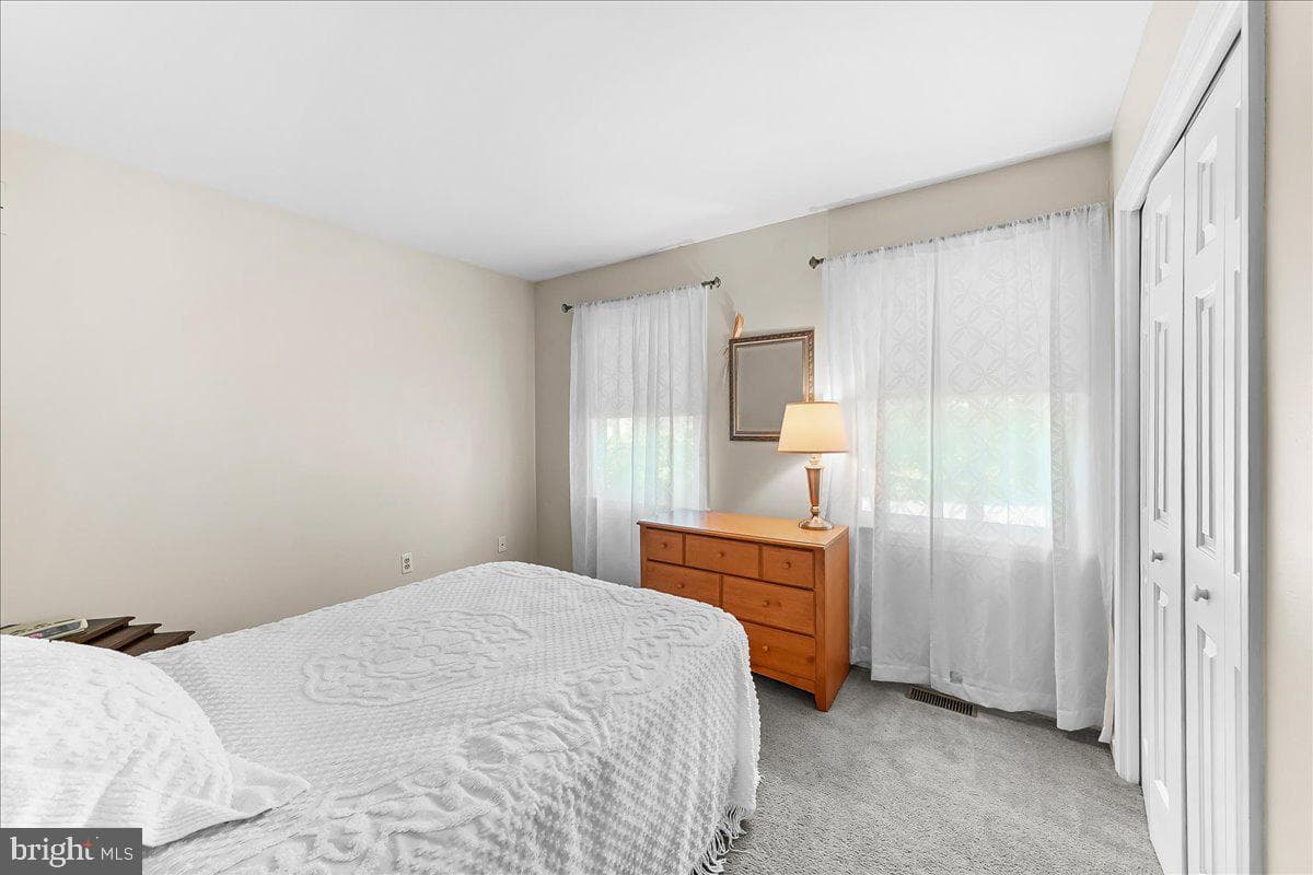 12 Peach Tree Lane photo 27