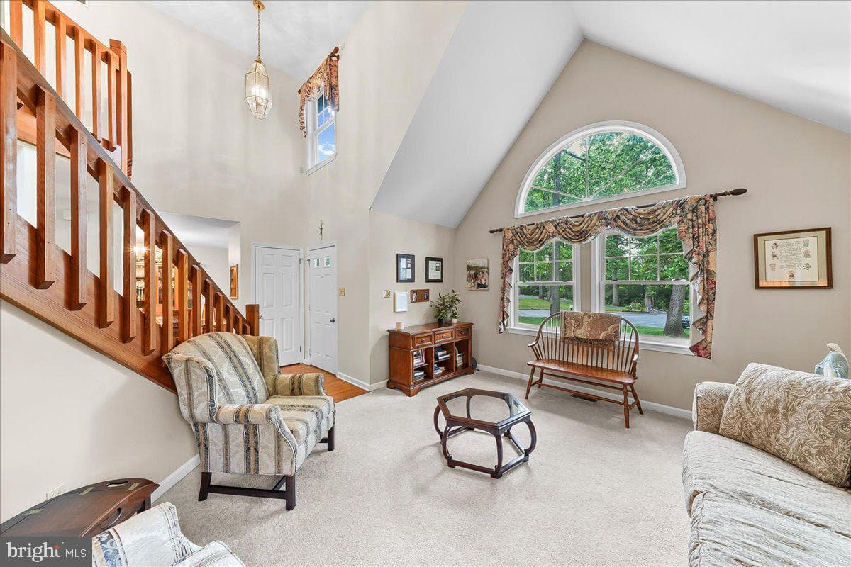12 Peach Tree Lane photo 8